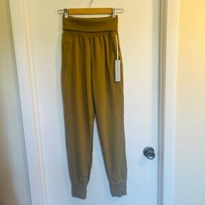 Young Fabulous‎ & Broke, Gold Joggers, Size Small